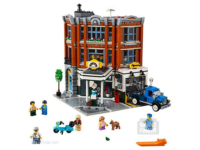 LEGO 10264 Corner Garage Image 1