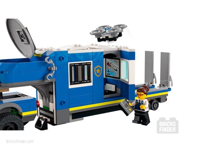 LEGO 60315 Police Mobile Command Truck Image 2