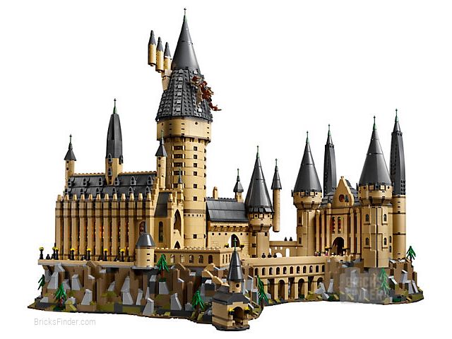 LEGO 71043 Hogwarts Castle Image 2