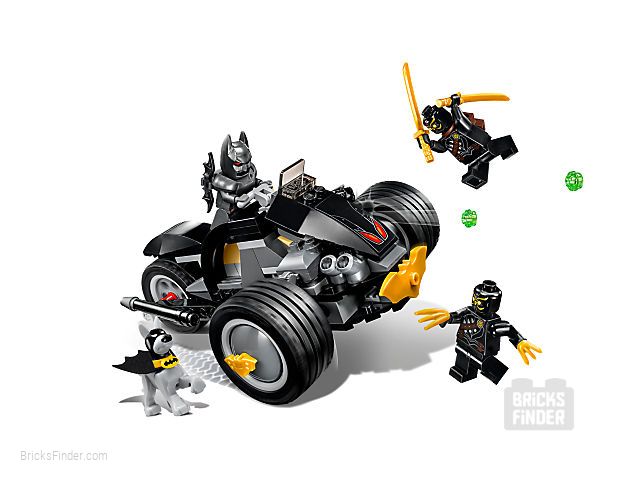 LEGO 76110 Batman: The Attack of the Talons Image 2