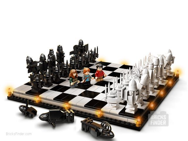 LEGO 76392 Hogwarts Wizard’s Chess Image 2